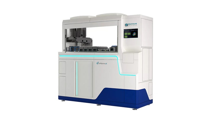Cellxpress ai automated cell culture system