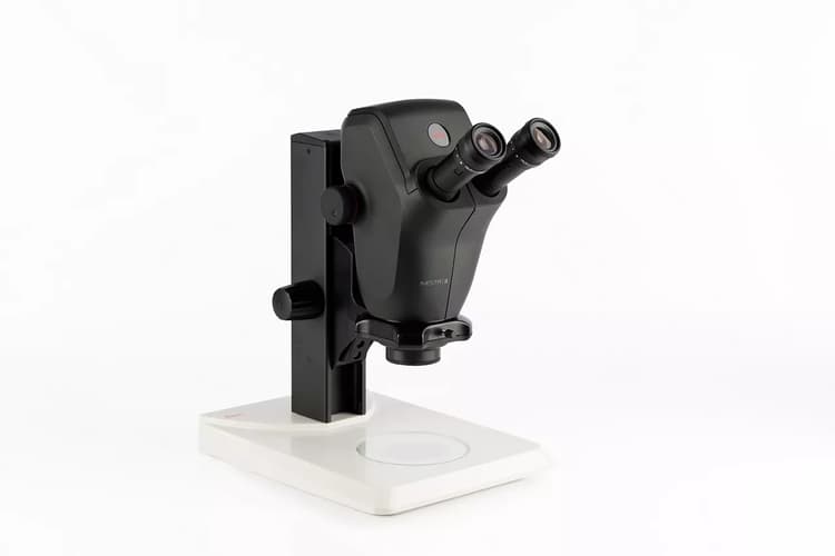 Ivesta 3 Stereo Microscope for Inspection with Integrated Camera