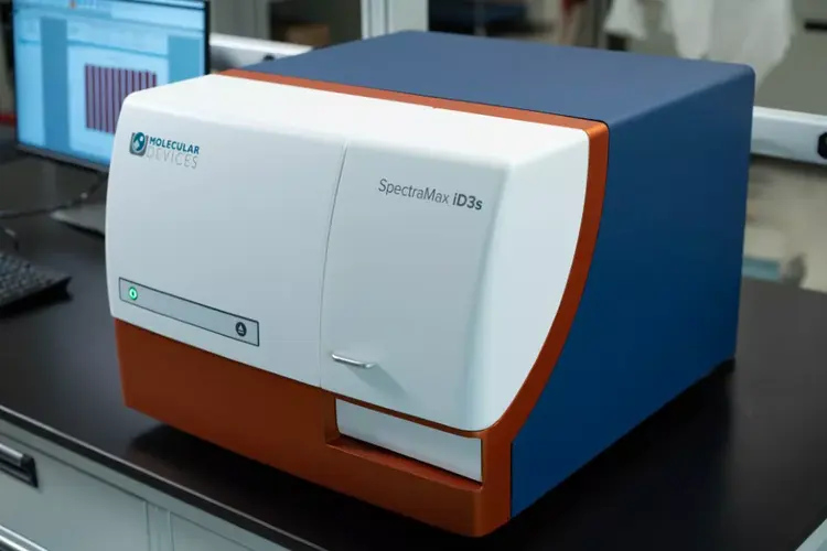 SpectraMax® iD3s and iD5e Multi-Mode Microplate Readers
