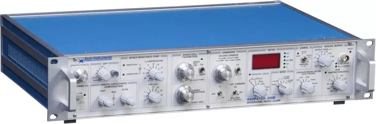 Axon™ Instruments Patch-Clamp Amplifiers
