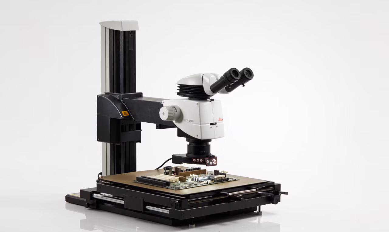 Leica Microsystems M125 C Hero
