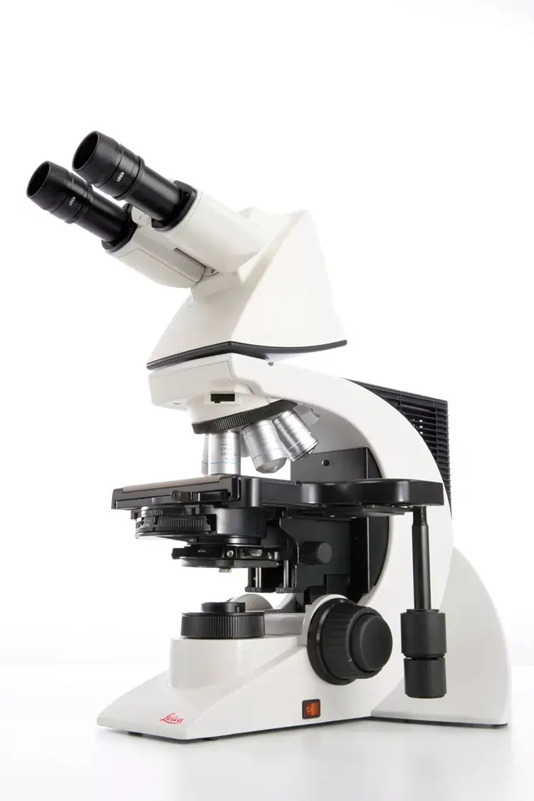 Leica DM2000 LED Ergonomic System Microscopes for Complex Clinical Applications